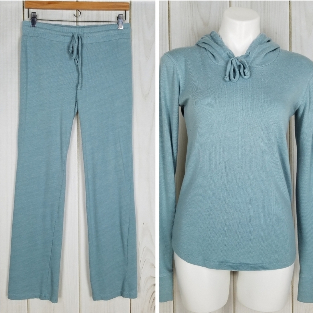 Lightweight lounge set